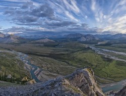 Royal Creek joins the Wind River, a tributary of the Peel River in northern Yukon Territory, Canada © Peter Mather - 